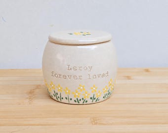 Personalised Yellow Daisy Pet Urn, Handmade Ceramic Memorial Urn, Custom Jar for Ashes