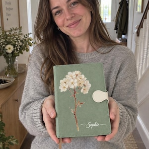 Personlig blomdagbok, botanisk anteckningsbok med eget namn, julklapp till henne
