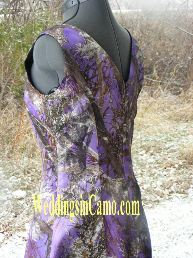 SHORT CAMO Bridesmaid Sleeveless with V-neck SIZES 18 to 28