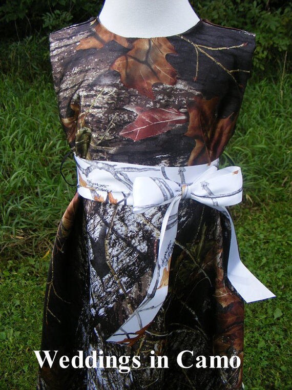 prom dresses camo mossy oak NWT Mossy Oak Camouflage Long Formal Gown Dress Wedding Ball Sz 2 Sleeveless
