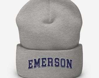 Gorro bordado de Emerson College con diseño de logotipo vintage personalizado y costura estética