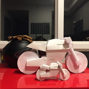 LARGE pdf model kit - M101 - Ducati Monster papercraft