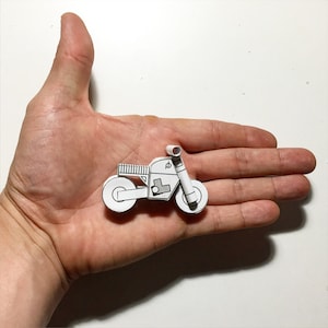 paperbikes M2 POSTCARD white/black/grey/green - PAPERCRAFT model! Perfect Holiday Gift for a Moto Lover!
