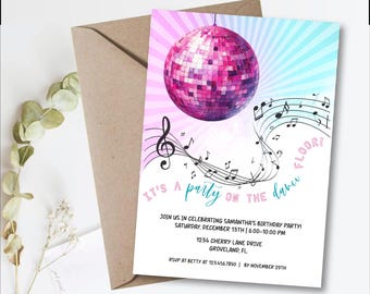 Initiatie dansfeest - uitnodiging discofeest - downloadbare pdf