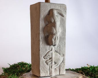 Quemador de incienso de hormigón Gobeklitepe hecho a mano, soporte para humo con efecto cascada, decoración para meditación