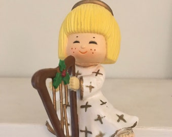 Vintage Plastic Angel with Harp Christmas Stocking Holder, 1980s House of Lloyd Mantel Shelf Sitter Angel Decoration