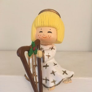 Vintage Plastic Angel with Harp Christmas Stocking Holder, 1980s House of Lloyd Mantel Shelf Sitter Angel Decoration