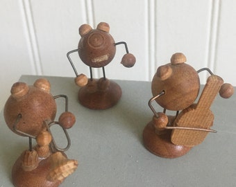 Vintage Tiny Miniature Feri of Italy Wooden Frog Musicians, Erzgebirge Trumpet, Cello, Mini Orchestra Figurines