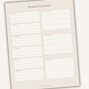 Może przedstawiać: Drukowany tygodniowy planer o minimalistycznym designie. Planer zawiera sekcje na każdy dzień tygodnia, a także obszary na najważniejsze priorytety, cele tygodniowe i notatki. Tekst "Weekly Planner" znajduje się na górze.