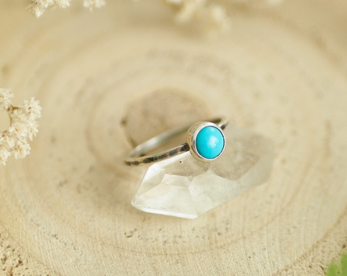 Minimalist silver solitaire ring with turquoise, stacking ring