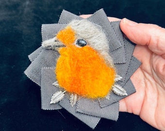 Handmade Needle-felted bird brooch, purse charm, scarf pin