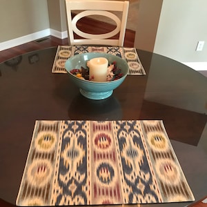 Custom Made to Order Placemats Using Your Fabric image 1