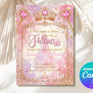Könnte beinhalten: Eine rosa-goldene Geburtstagseinladung zum Thema Prinzessin. Das Design zeigt eine Krone, einen Zauberstab und den Text "Once upon a time... Her Royal Highness". Die Einladung enthält Details für Samanthas 5. Geburtstag, mit einer Canva-Download-Schaltfläche.