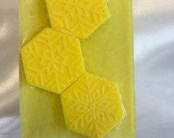 Handcrafted Soap Oatmeal,  Pure Honey & Coconut Scrub - Vegan Skincare