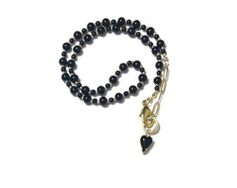 Bedelketting met zwart hart, kleine paperclipketting 'Dark Love'