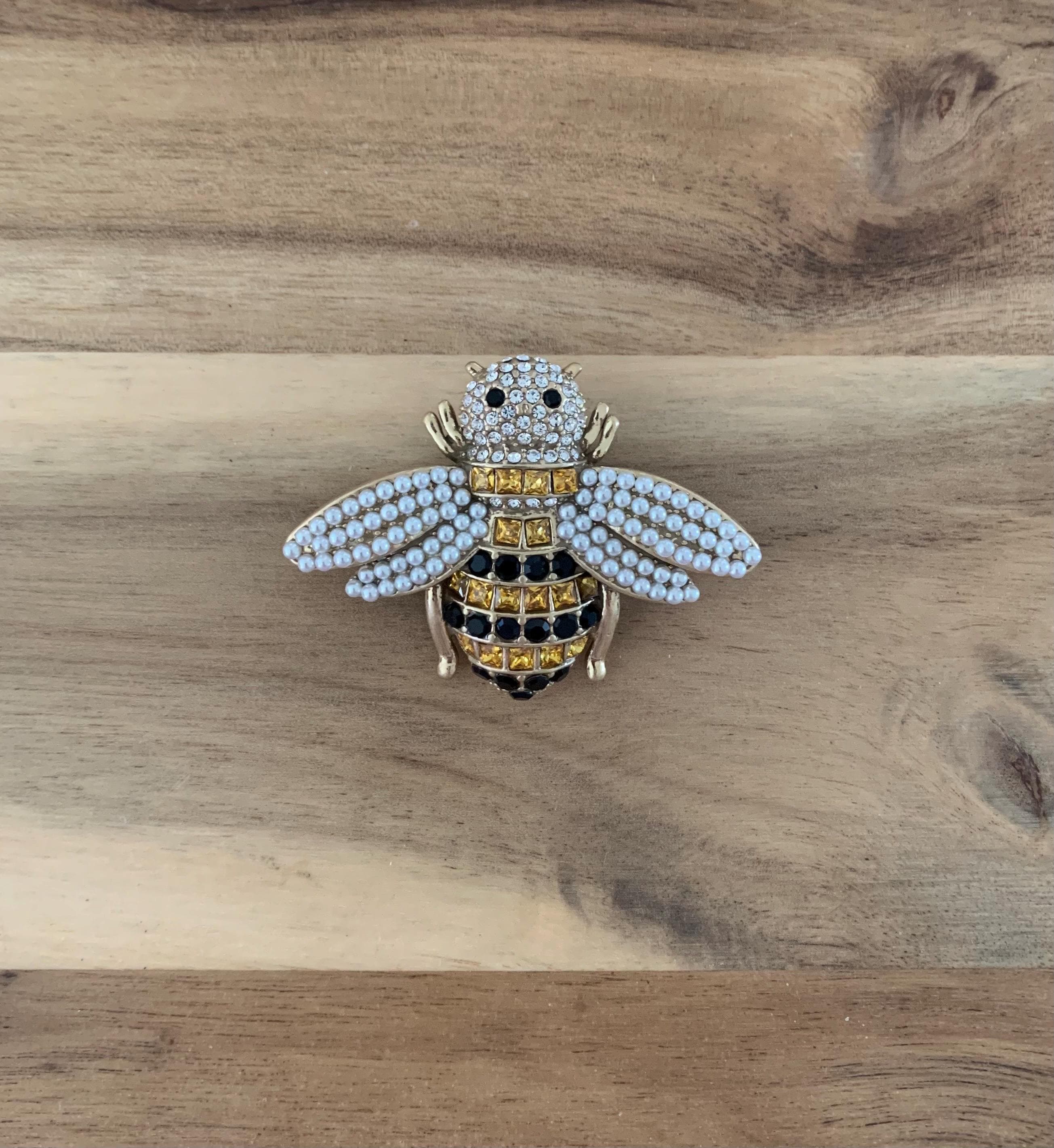 Gucci bee brooch - Etsy 日本