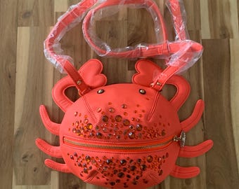 Betsey Johnson Kitsch Crabby Beach Crossbody Bag Crab purse NWOT all item prices include US tariffs
