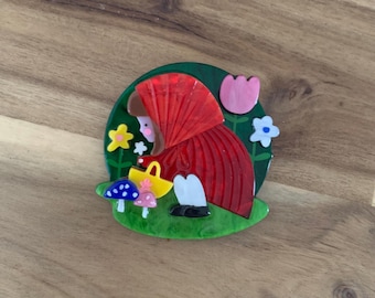 Erstwilder Hoodwinked Brooch fairy tale fairytale pin NWOT