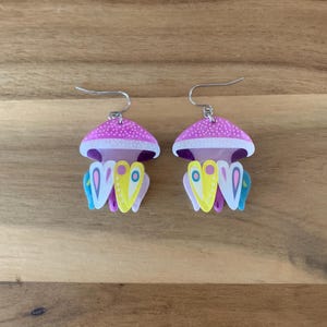 Erstwilder The Whimsical White Spotted Jellyfish Earrings NWOT all prices include US tariffs