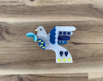 Erstwilder Peace & Love Brooch bird dove pin NWOT all item prices include US tariffs