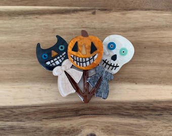 Erstwilder Halloween Brooch Friends that Scare Together Pin all item prices include US tariffs