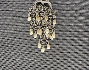 830S Silver Norwegian Bunad Solje Brooch Heart Crown Dangle Norway Vintage