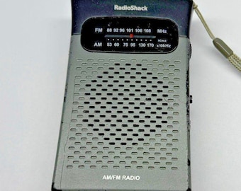 RadioShack 12-586 AM/FM ポケットラジオ ポータブル 動作確認済み ビンテージ シルバー