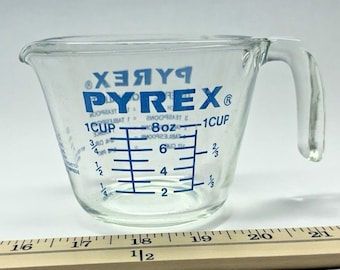 Pyrex 1 Cup Measuring Cup Blue Lettering Glass 250ml Made USA Metric Vintage