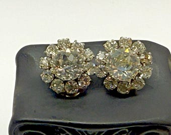 Austria Rhinestone Earrings Vintage Clear Crystal Cluster Floral Clip On Silver
