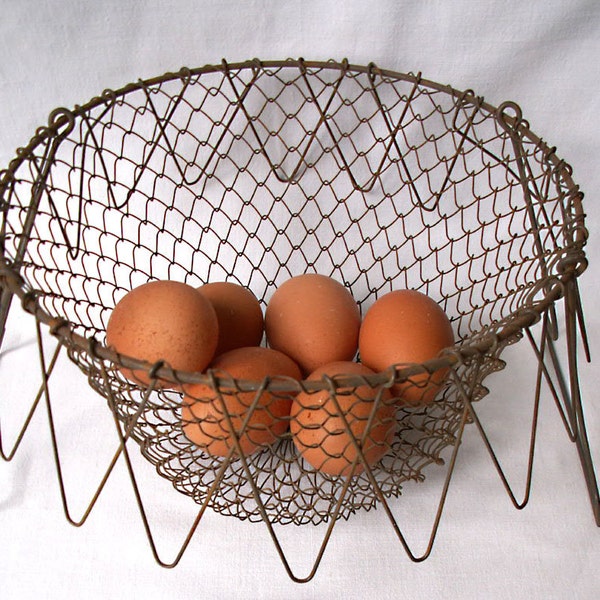 RESERVED for Wismut French collapsible wire basket for eggs or salad