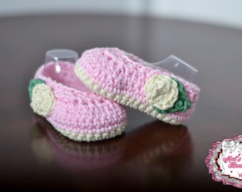 pink baby booties - crib shoes - baby girl shoes - crochet baby slippers - ballerina slippers - baby shower gift - crochet baby booties