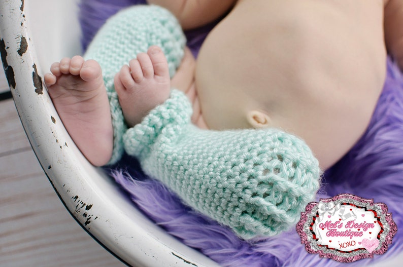 Newborn crochet legwarmers , crochet leg warmers, baby girl leg warmers, crochet baby girl legwarmer and headband set, purple crochet set image 3