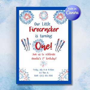 Puede incluir: Una tarjeta de invitación de cumpleaños rectangular con borde azul, con ilustraciones de fuegos artificiales rojos y azules y el texto: Our Little Firecracker is turning One! Join us to celebrate Amelia's 1st birthday! Friday, July 4 at 4:00pm, 123 Main St. RSVP: (113) 456-7890.