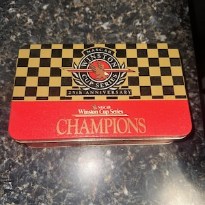 NASCAR Winston Cup 25th Anniversary Champions Collector Tin 50 Matchbook Set
