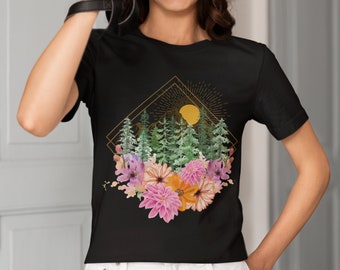 Chemise florale de montagne : t-shirt d'aventure en plein air aquarelle