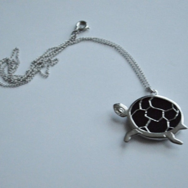 Vintage Sterling Silver and Wood Turtle Open Window Necklace