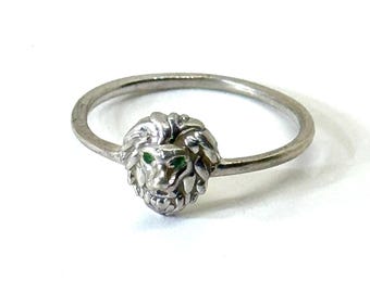Vintage Sterling Silver Emerald Eye Roaring Lion Band Ring Size 5.25