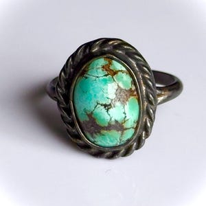 Vintage Sterling Silver Turquoise Southwestern Style Ring Size 5.5