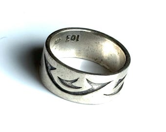 Fine Vintage Hopi Native American Sterling Silver Ring of Desert