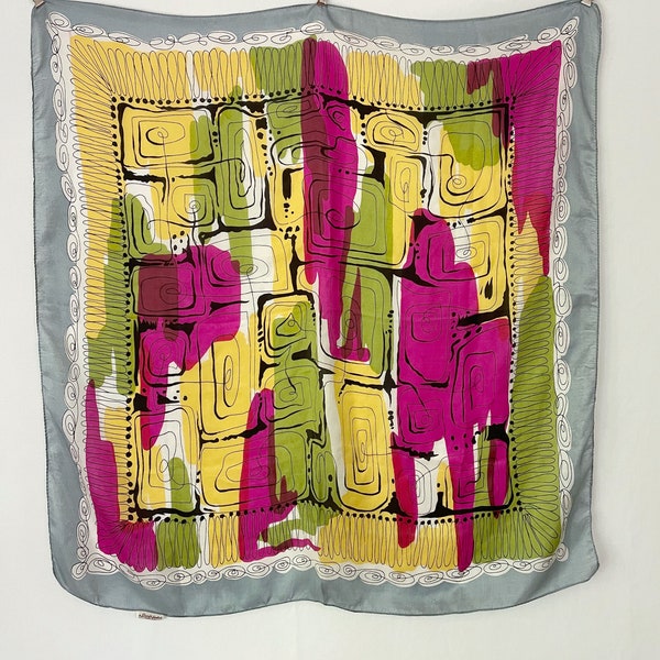 Foulard en soie abstrait du milieu du siècle par Kimball.  Applique murale ou housse d’oreiller. Design abstrait classique des années 1950 en gris, rose, jaune et citron vert.