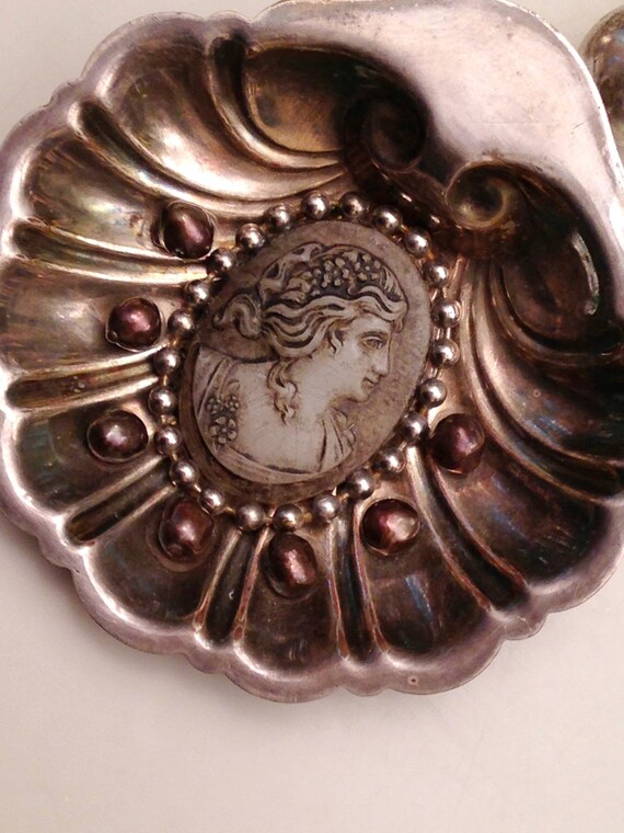 Glass cameo faces bracelet handmade free postage