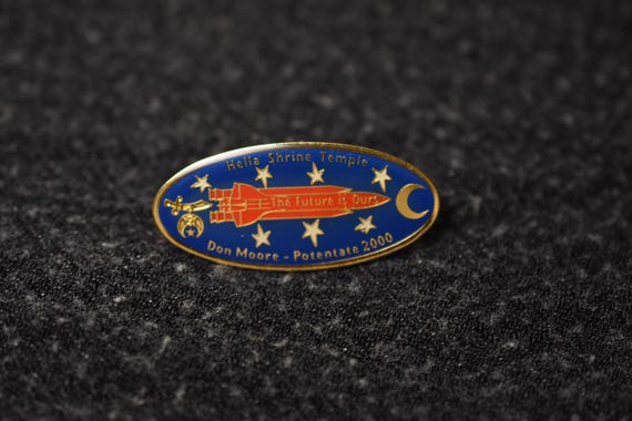 Pick One - Masonic Button Pins - image 17