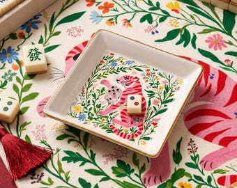 Chinoiserie Tiger Mahjong Dice Dish Preppy Ceramic Dice Tray Grandmillennial Square Jewelry Plate Mahjong Club Decor Gift for Hostess