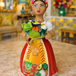 Lupita Adelita Navarro lerfigur | Handmålad mexikansk folkkonst