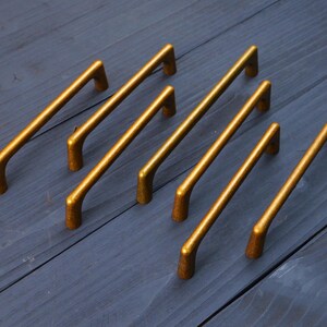 Tiradores de latón antiguo para armarios, tiradores vintage retro para armarios, pomos de armario de oro cepillado, tiradores para armarios de cocina, pomos de herrajes vintage