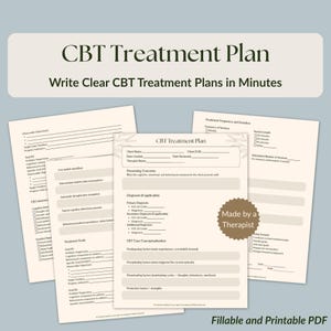 Könnte beinhalten: Ein Set aus ausdruckbaren KVT-Behandlungsplan-Dokumenten auf cremefarbenem Papier. Die Formulare enthalten Abschnitte für Klientendaten, Anliegen, Diagnose und Fallkonzeption. Ein braunes, kreisförmiges Abzeichen trägt die Aufschrift Made by a Therapist.
