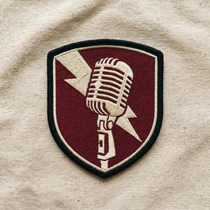 Vintage Microphone Embroidered Patch, Music Iron On Patch, Retro Mic Badge, Singer Patch, Rock Music Applique, Studio Patch