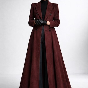 以下が含まれることがあります： 斑点のあるマット仕上げのセラミックマグカップ3個セット。マグカップはクリーム、ライトグレー、ダークグレーの色合いです。各マグカップはシンプルでミニマルなデザインで、コーヒーや紅茶に最適です。