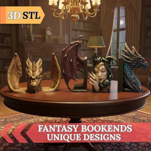 Puede incluir: Una colección de sujetalibros de fantasía, que incluye alas de dragón, una cabeza de dragón, un dragón alado, una cabeza de Medusa y una cabeza de dragón azul. Los sujetalibros se exhiben sobre una mesa redonda de madera. El texto de la imagen dice "3D STL" y "FANTASY BOOKENDS UNIQUE DESIGNS."