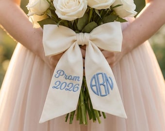 Personalized Prom Bouquet Sash, Custom Embroidered Prom 2026 Ribbon, Monogram Name Bow, Graduation Corsage Ribbon, Embroidered Bouquet Wrap